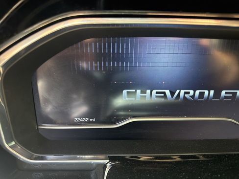 Used 2024 Chevrolet Silverado 1500 RST AWD/4WD image 5