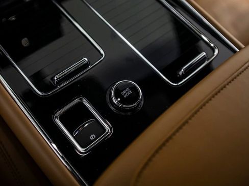 Used 2023 Lincoln Aviator Black Label w/ Dynamic Handling Package image 39