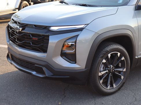 Used 2026 Chevrolet Equinox RS w/ Convenience Package III FWD image 6