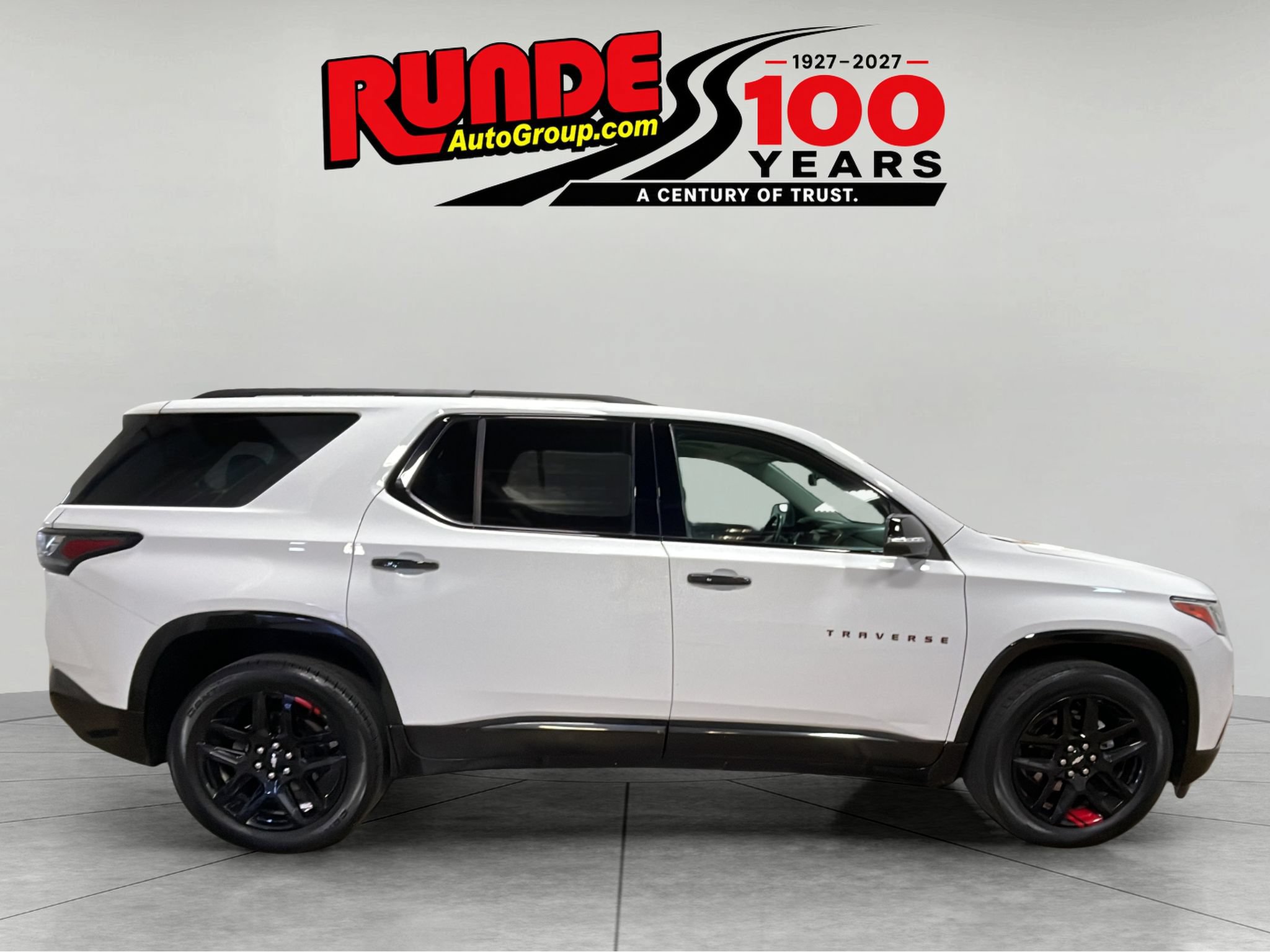 Used 2021 Chevrolet Traverse Premier w/ Redline Edition AWD/4WD image 5