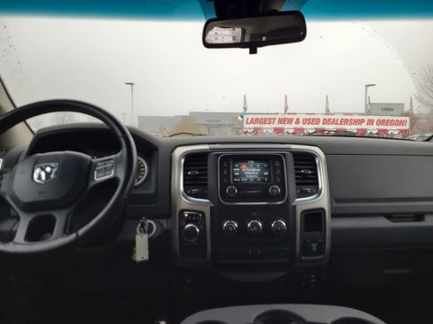 Used 2015 RAM 1500 Classic SLT image 18