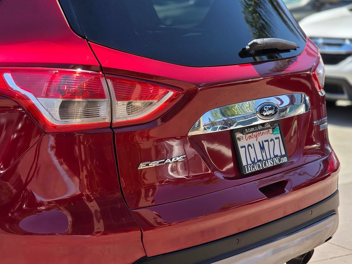 Used 2014 Ford Escape Titanium w/ Equipment Group 401A FWD image 10