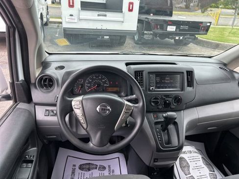 Used 2021 Nissan NV200 SV FWD image 25