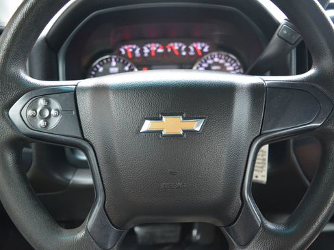 Used 2018 Chevrolet Silverado 1500 W/T w/ Trailering Package image 16