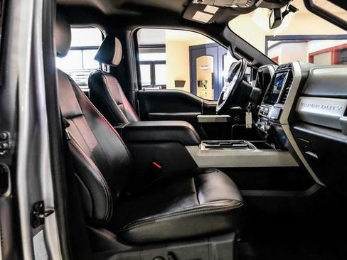 Used 2022 Ford F250 Lariat w/ Lariat Value Package image 32