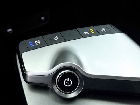 Used 2023 Kia EV6 Wind w/ Wind Technology Package image 26