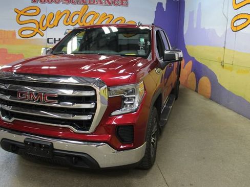 Used 2020 GMC Sierra 1500 SLE w/ X31 Off-Road Package AWD/4WD image 4