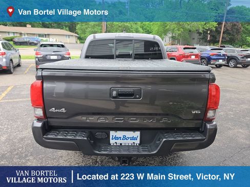 Used 2021 Toyota Tacoma SR AWD/4WD image 6