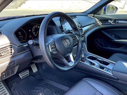 Used 2020 Honda Accord Sport image 17