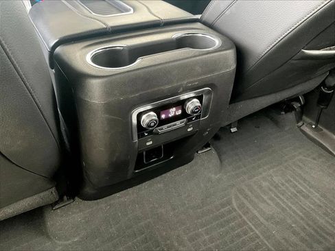 Used 2021 GMC Yukon Denali AWD/4WD image 10