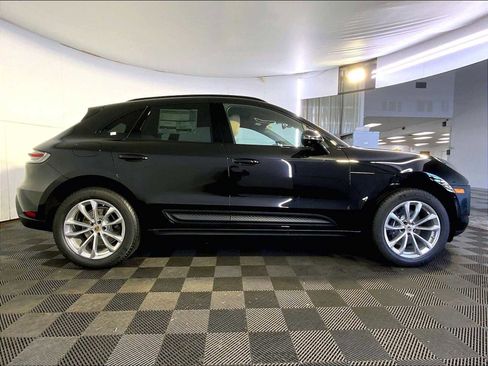 New 2026 Porsche Macan image 8