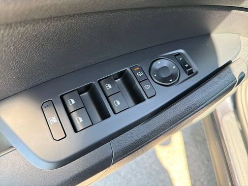 New 2026 Kia Sportage LX w/ LX Convenience Package AWD/4WD image 17