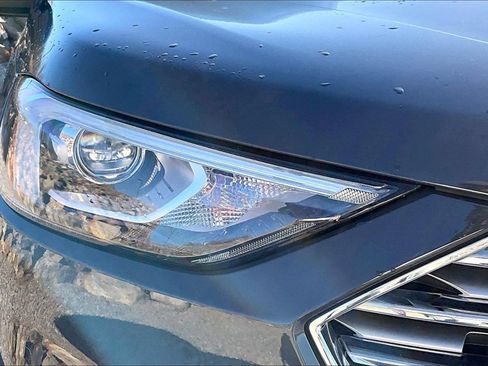 Used 2021 Ford Edge SEL image 24