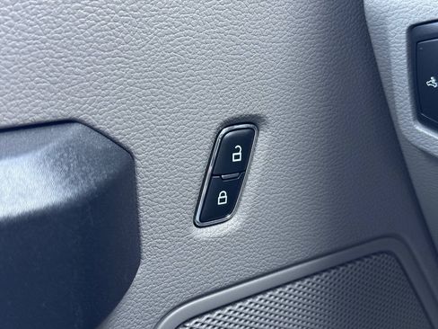 Used 2016 Ford F150 XL w/ XL Power Equipment Group AWD/4WD image 20