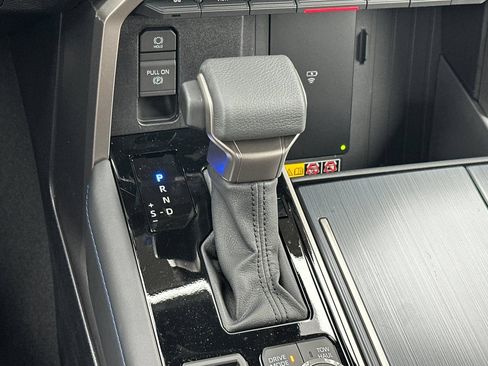 New 2026 Toyota Tundra Platinum w/ TRD Off-Road Package AWD/4WD image 24
