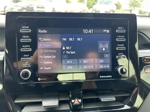 Used 2023 Toyota Camry SE w/ Convenience Package FWD image 11