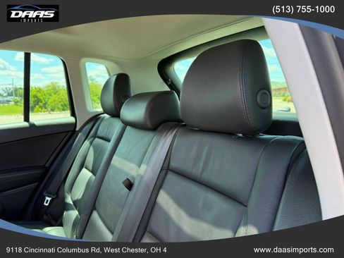 Used 2016 Volkswagen Tiguan SEL AWD/4WD image 17
