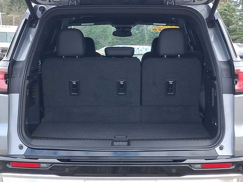 Used 2024 GMC Acadia Denali w/ LPO, Floor Liner Package image 28