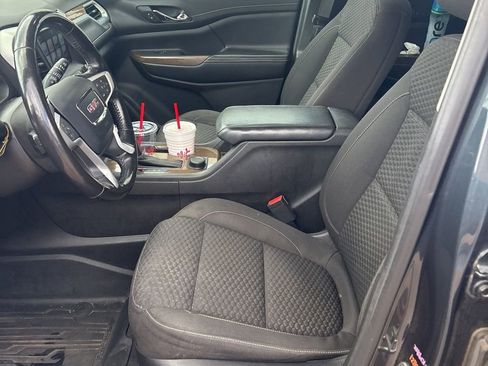 Used 2019 GMC Acadia SLE w/ Driver Alert Package I image 6