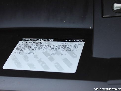 Used 2002 Chevrolet Corvette Convertible w/ Preferred Equipment Group2 image 29