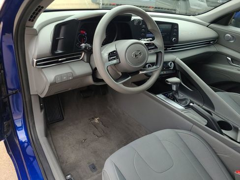 Used 2023 Hyundai Elantra SEL image 14