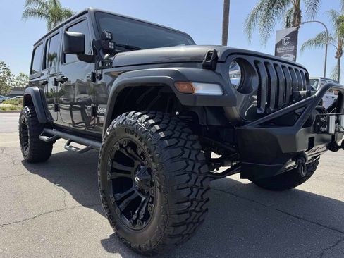 Used 2020 Jeep Wrangler Unlimited Sport S image 10
