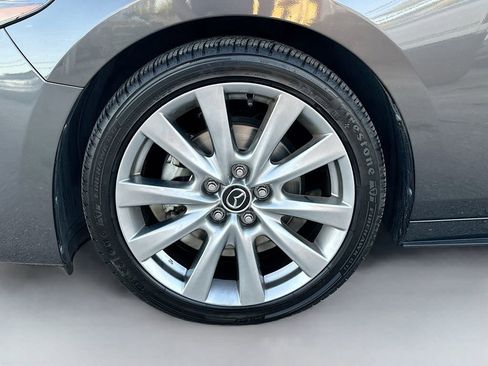 Used 2021 MAZDA MAZDA3 s image 32