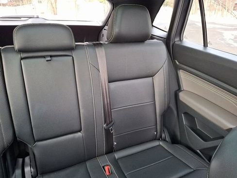 Certified 2022 Volkswagen Atlas Cross Sport SE image 20