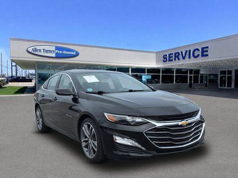 Used 2021 Chevrolet Malibu LT FWD image 2