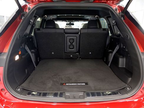 Used 2025 Mitsubishi Outlander SEL image 29