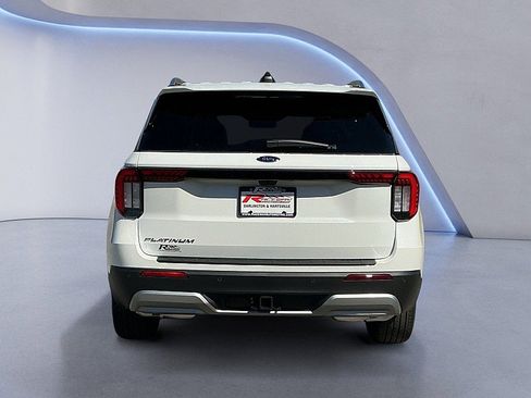 New 2026 Ford Explorer Platinum image 4