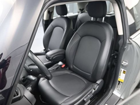 Used 2019 MINI Cooper 2-Door Hardtop FWD image 12
