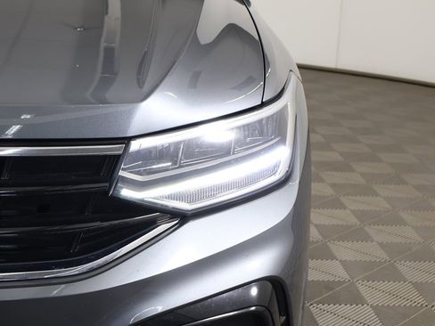 Used 2023 Volkswagen Tiguan SE R-Line image 15