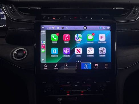 Used 2023 Jeep Grand Cherokee Overland w/ MOPAR Finishing Package image 40