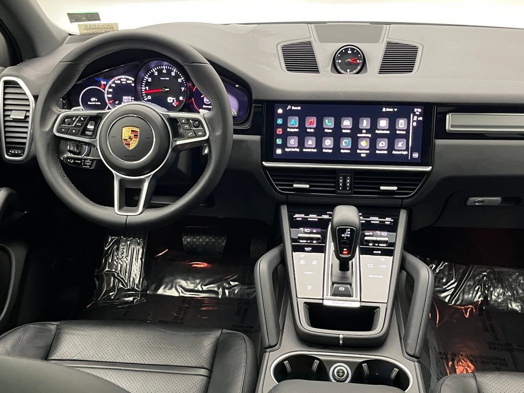 Certified 2023 Porsche Cayenne AWD/4WD image 25