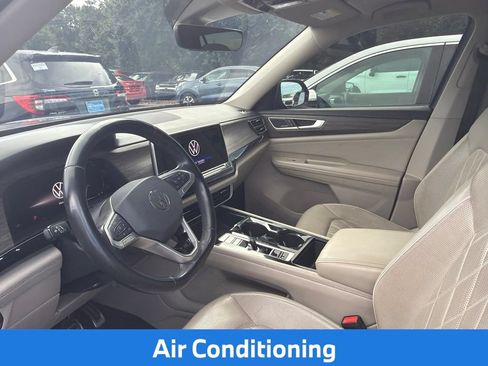 Used 2024 Volkswagen Atlas SEL Premium R-Line AWD/4WD image 14