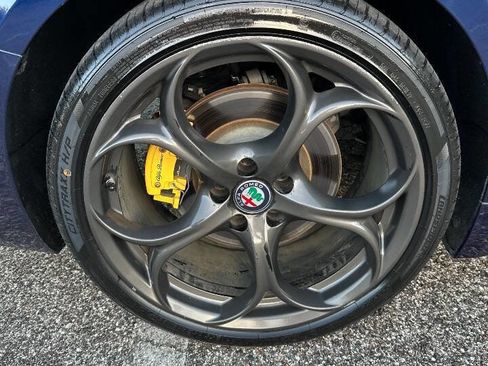 Used 2017 Alfa Romeo Giulia Ti w/ TI 19" Sport Package image 47