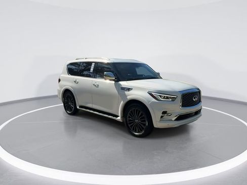 Used 2023 INFINITI QX80 Sensory w/ Cargo Package AWD/4WD image 2