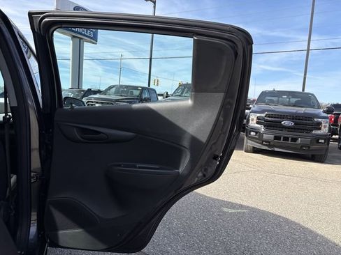 Used 2016 Chevrolet Spark LT image 25