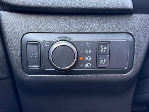 Used 2022 Ford Escape SE w/ Convenience Package FWD image 28