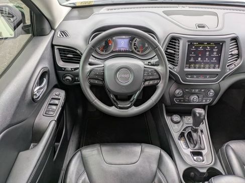 Certified 2023 Jeep Cherokee Altitude Lux AWD/4WD image 12