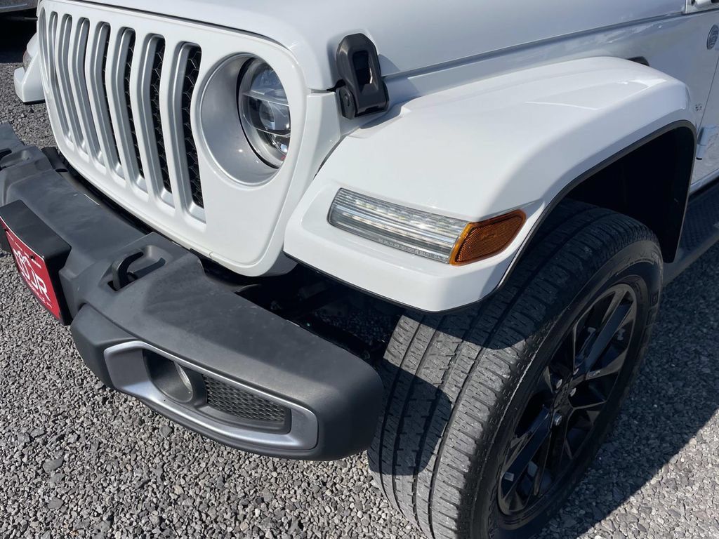 Used 2021 Jeep Wrangler Unlimited Sahara w/ Cold Weather Group AWD/4WD image 36