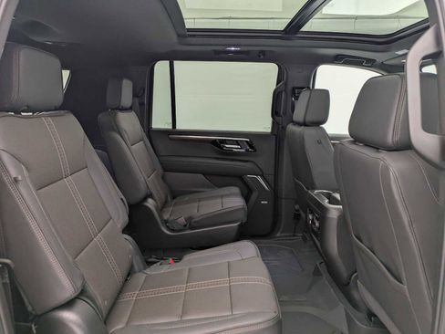 New 2026 Chevrolet Suburban High Country image 22