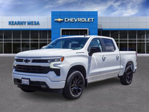 Used 2022 Chevrolet Silverado 1500 RST AWD/4WD image 3