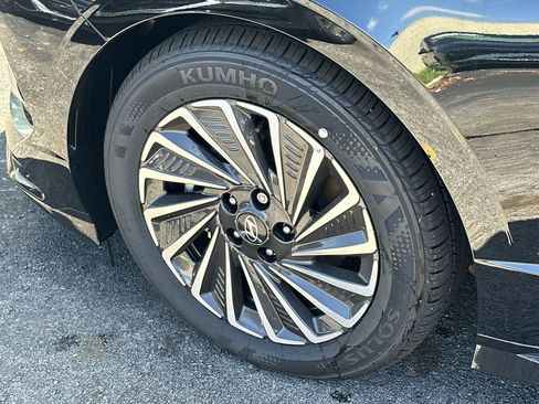 New 2025 Hyundai Sonata SEL FWD image 11
