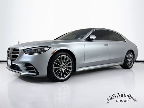 Used 2023 Mercedes-Benz S 500 4MATIC image 3