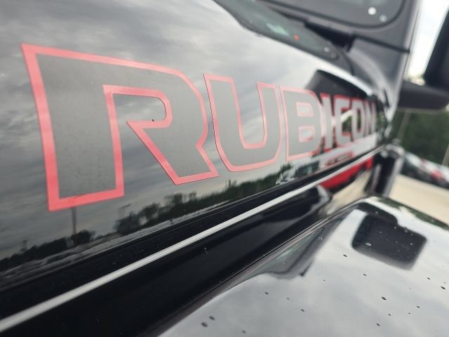 Used 2024 Jeep Gladiator Rubicon AWD/4WD image 9