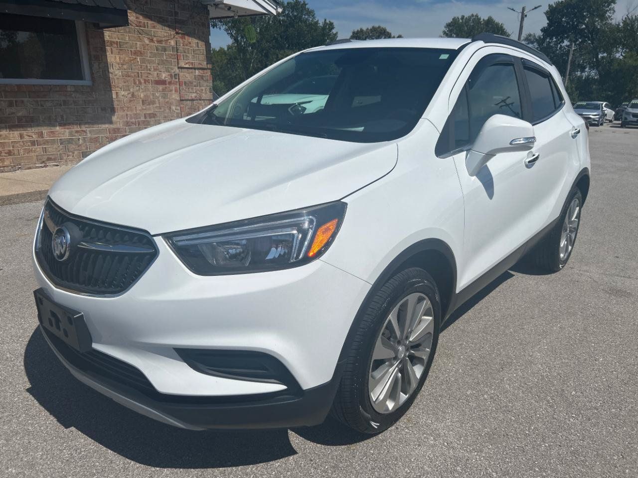Used 2018 Buick Encore Preferred AWD/4WD image 1