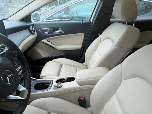 Used 2020 Mercedes-Benz GLA 250 4MATIC image 3