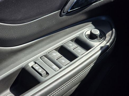 Used 2019 Buick Encore Preferred image 36